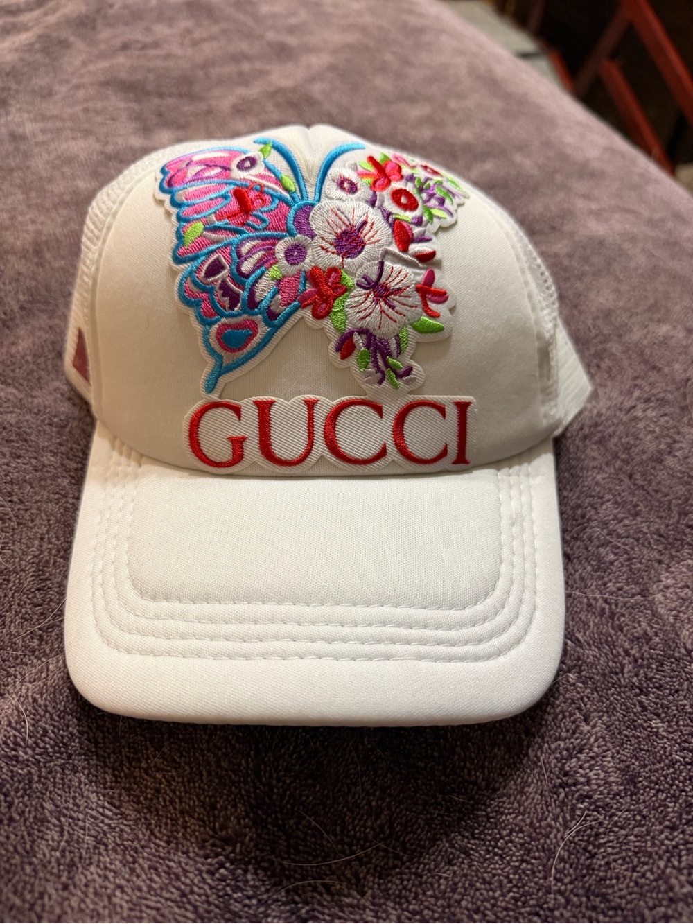 Women’s White Butterfly Embroidered Baseball Cap